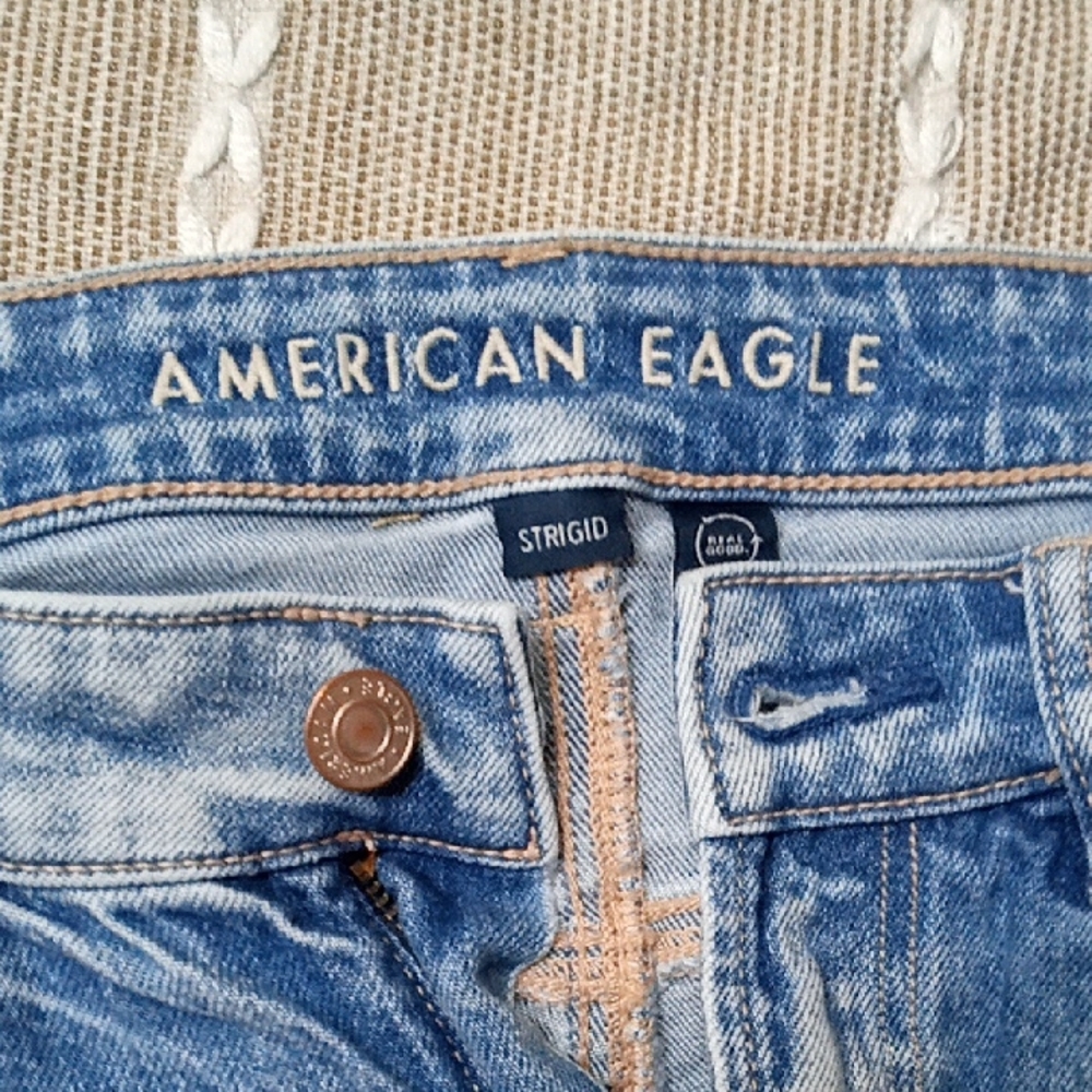 American Eagle Outfitters Classic Blue Jeans